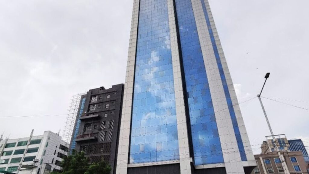 Bare Shell Office Space in Sector 5 Saltlake | Arch Waterfront | Saimoon Ventures | Premium Commercial Spaces For Rent in Kolkata
